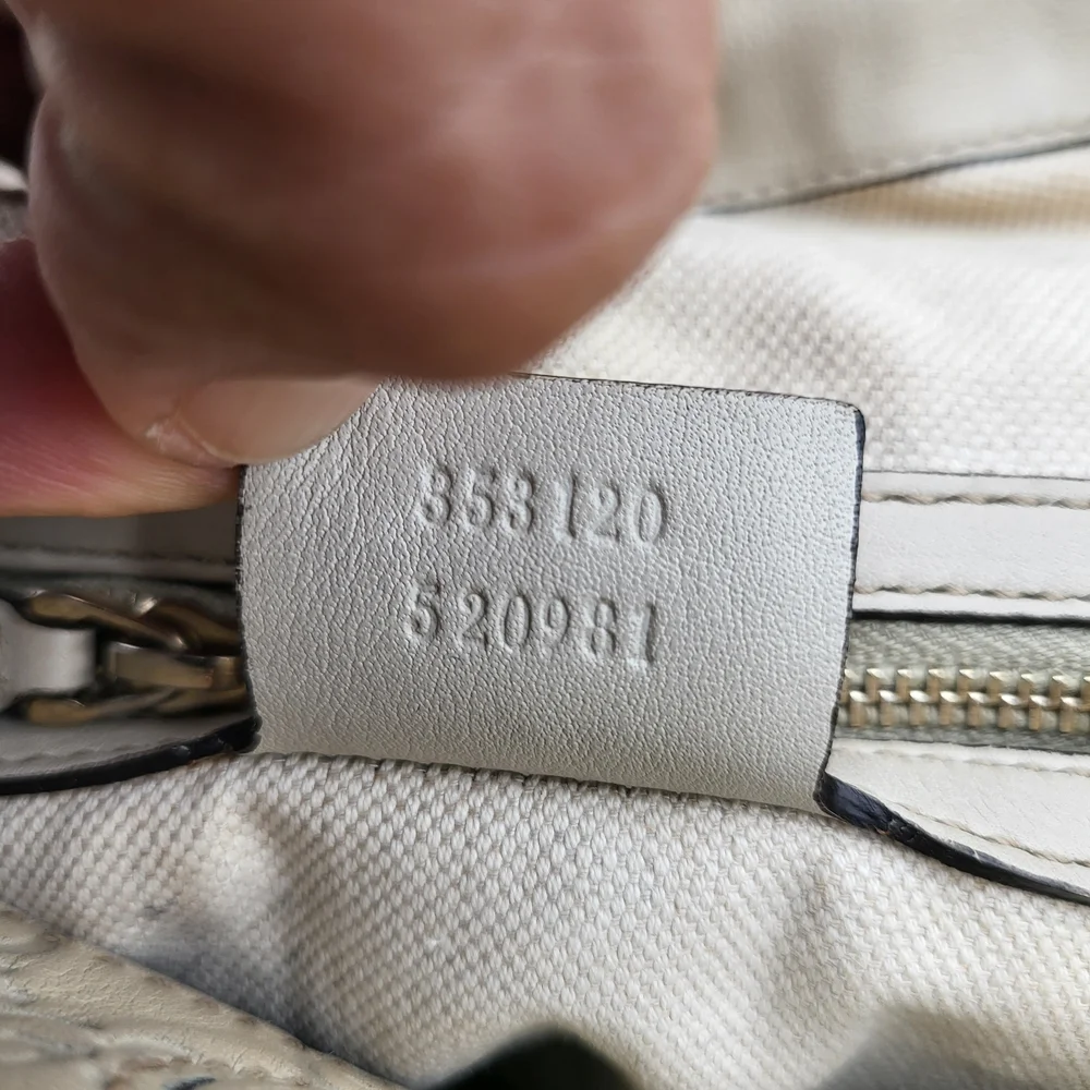 GUCCI MEDIUM GUCCISSIMA BREE FOLD OVER TOP HANDLE TOTE SATCHEL,,Authentic.. - Picture 11 of 16